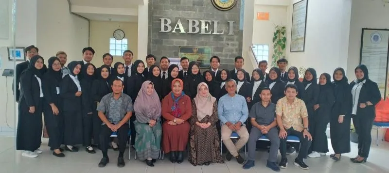 Lepas 45 Calon Wisudawan dan Wisudawati, Iskandar Zulkarnain: Terus Bergerak dan Jangan Berjarak dengan Masyarakat
