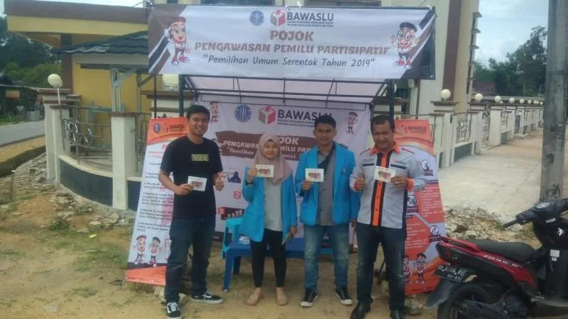 Ajak Masyarakat Awasi Pemilu, FISIP UBB Bersama Bawaslu Gelar Pojok Pengawasan Pemilu Partisipatif Di Kabupaten Bangka Barat
