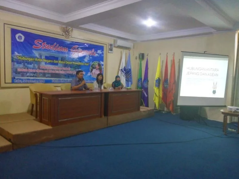 Studium Generale bersama Ms. Kazuyo Futaesaku dari Kyoto University
